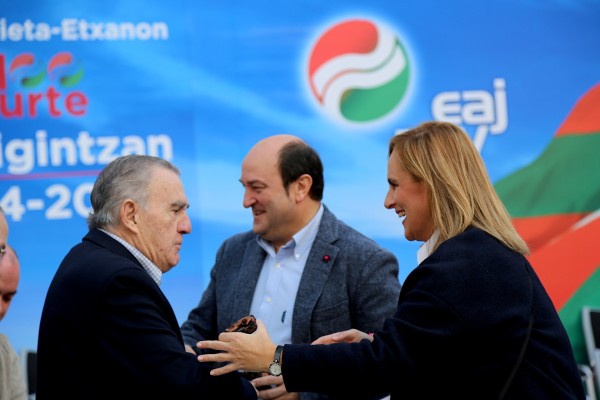 EAJ PNV - Zornotza 100 Urte herrigintzan 1914-2014 