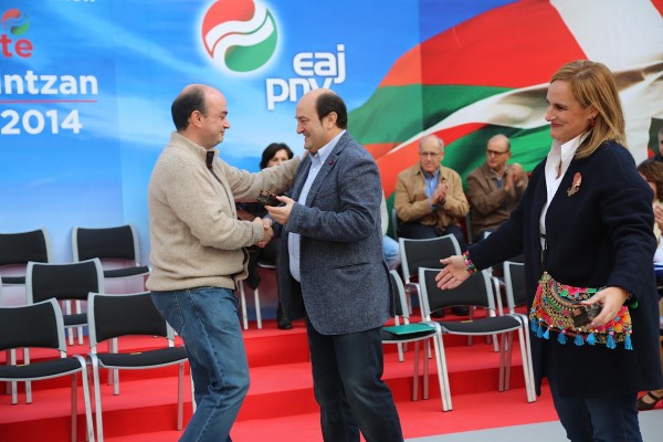 EAJ PNV - Zornotza 100 Urte herrigintzan 1914-2014 