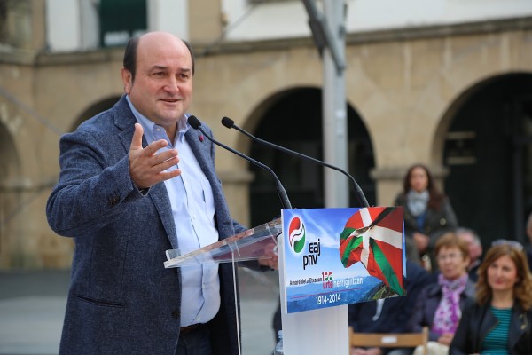 EAJ PNV - Zornotza 100 Urte herrigintzan 1914-2014 