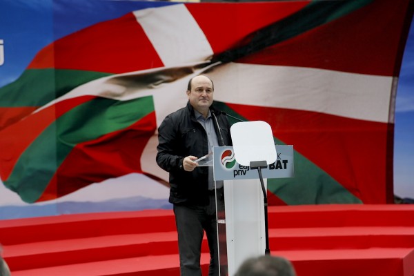 Galdakaoko batzokiaren inaugurazioa