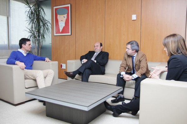 Andoni Ortuzar eta Pedro Sánchezen arteko bilera