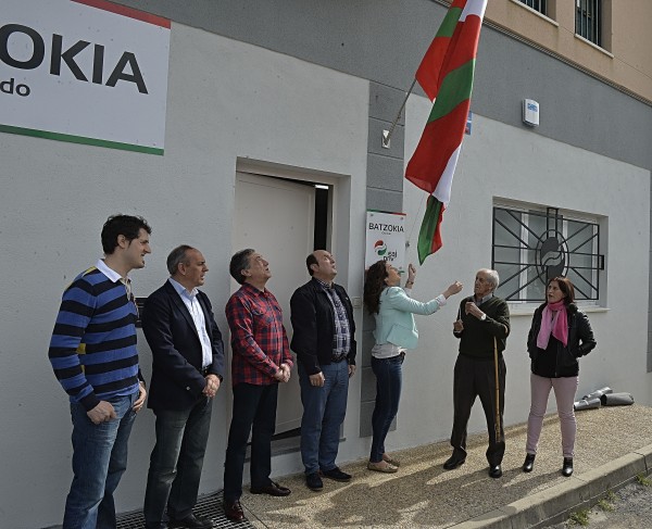 Andoni Ortuzar y Ramino González en la inauguración del batzoki de Okondo