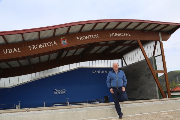 Andoni Ortuzarri elkarrizketa