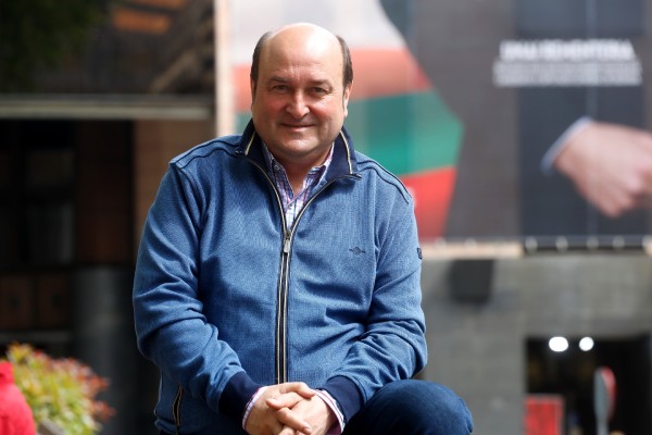  Entrevista a Andoni Ortuzar