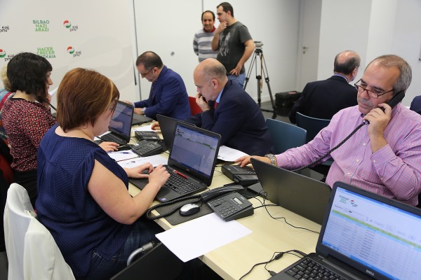 Puesta en marcha del call center de EAJ-PNV en Bizkaia