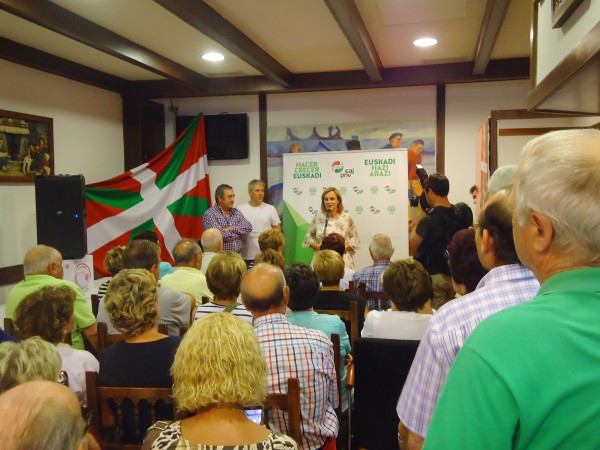 Ekitaldi politikoa Benidormen. Itxaso Atutxa