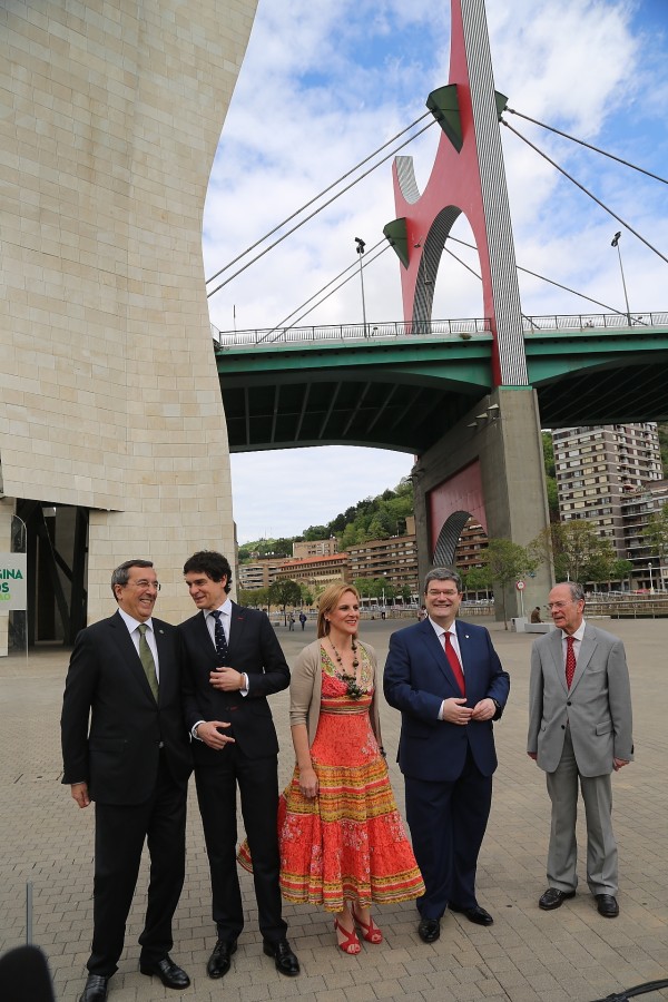 Rementeria y Aburto refuerzan el compromiso entre Bilbao y Bizkaia con un nuevo pacto de titanio