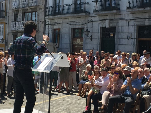 Unai Rementeria y Koldo Goitia - Mitin en Lekeitio
