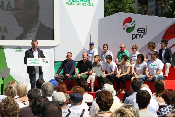 Mitin en Donostia Goia, Olano, Urkullu y Egibar