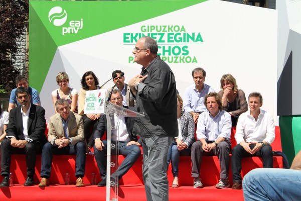 Mitin en Donostia Goia, Olano, Urkullu y Egibar
