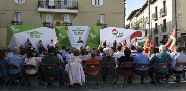 Aguraingo mitina - Iñaki Beraza, Ramiro González, Iñigo Urkullu, Andoni Ortuzar