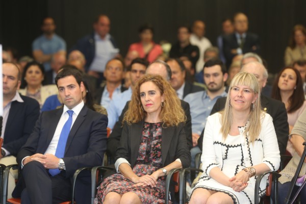Imanol Pradales, Ibone Bengoetxea eta Ana Otadui