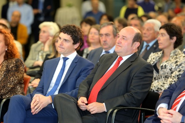 Bilbo eta Bizkaia gizartearekin. Atutxa, Aburto eta Rementeria