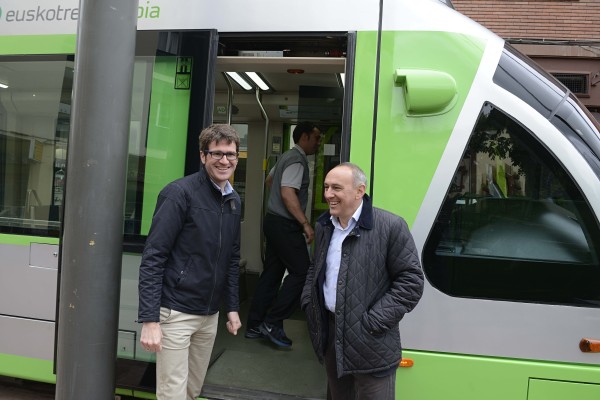 Urtaranek Salburua eta Zabalganaraino luzatuko du tranbia 