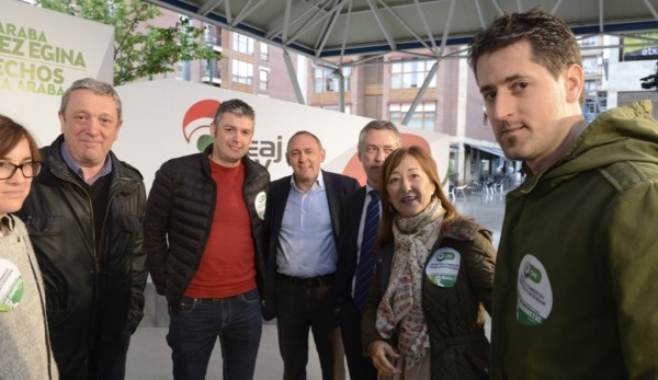 Hauteskunde mitina Laudion: Juanma Ibarretxe, Ramiro González, Iñigo Urkullu eta Andoni Ortuzar