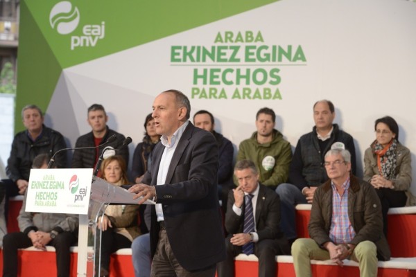 Hauteskunde mitina Laudion: Juanma Ibarretxe, Ramiro González, Iñigo Urkullu eta Andoni Ortuzar