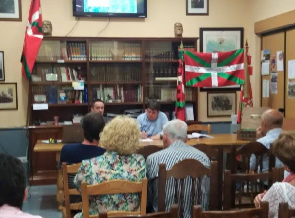 Exposición ikurriña y charla Luis de Guezala