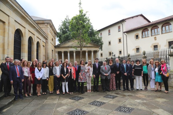 Las Juntas Generales de Bizkaia han quedado constituidas esta mañana en el pleno celebrado en la cas