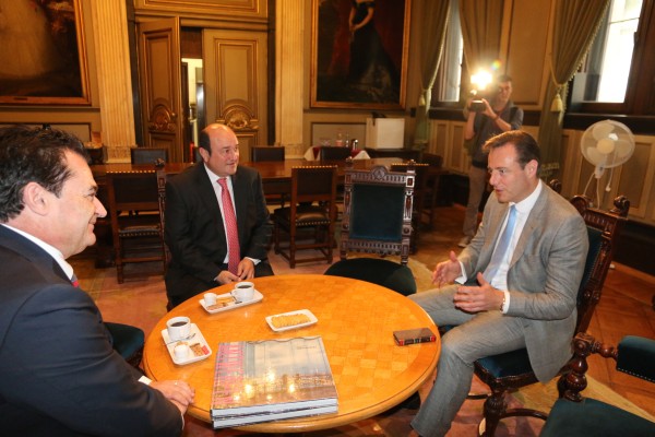 Andoni Ortuzar Amberesen