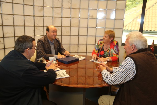 Mª Agustina Irastorza  Argentinako  Euzkadiz Kanpoko Erakundearen presidentea Sabin Etxean