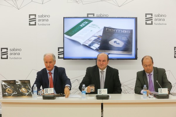 Andoni Ortuzar presenta el Nº 50 de la revista Hermes