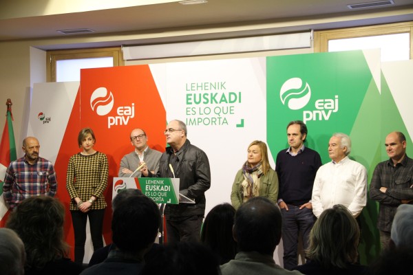 Joseba Agirretxea eta  Mª Eugenia Iparragirre Bergaran