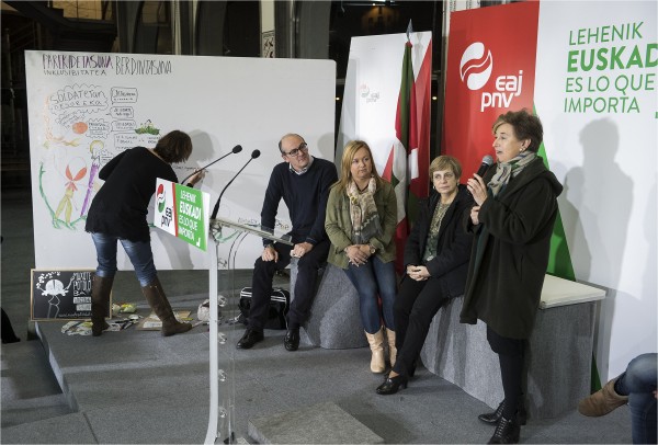 Joseba Agirretxea eta  Mª Eugenia Iparragirre Tolosan