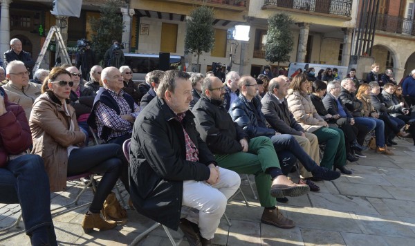 Mitina Agurainen - Almudena Otaola, Mikel Legarda eta Andoni Ortuzar