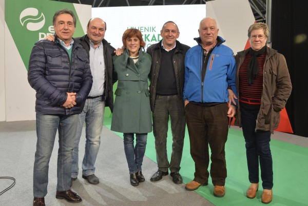Mitina Laudion - Mikel Legarda, Almudena Otaola, Andoni Ortuzar