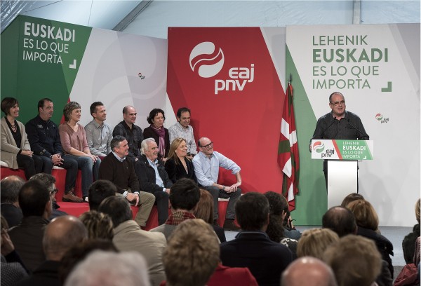 Mitin Bergara - Joseba Agirretxea, María Eugenia Iparragirre, Joseba Egibar	