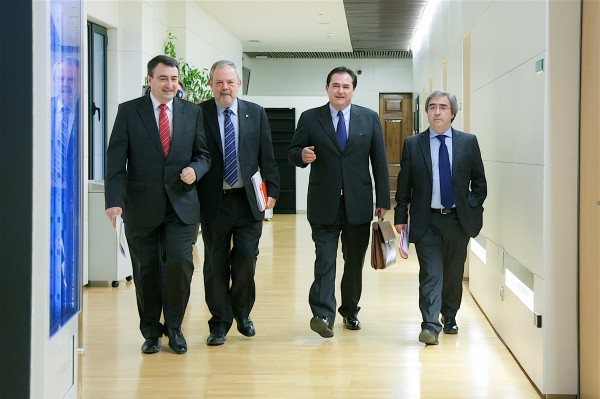 EAJ-PNV eta PSOEn arteko billera