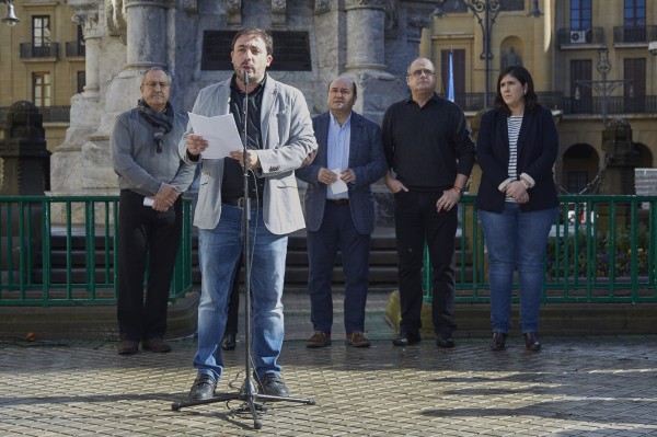 Foruen Monumentuaren aurrean irakurritako Aldarrikapena