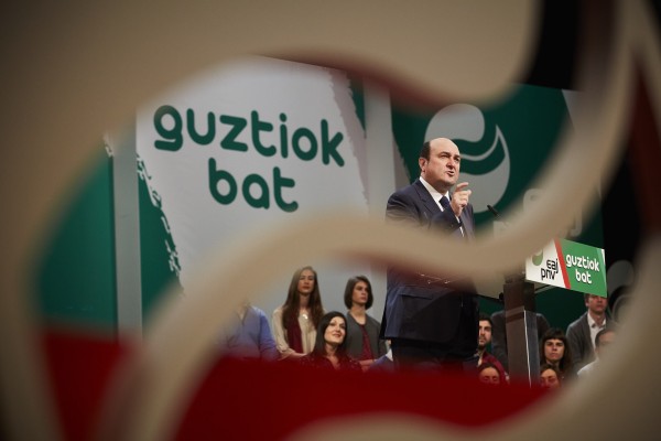 Batzar Nagusia 2016 - Andoni Ortuzarren hitzaldia eta ekitaldi politikoa