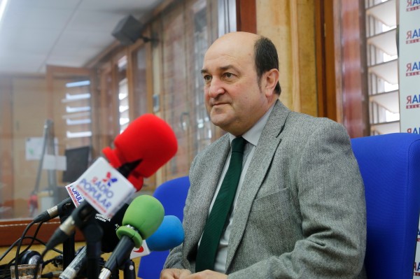 20160225 Andoni Ortuzar en Radio Popular de Bilbao