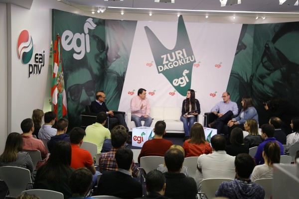 Euzko Gaztedi EGI, Aitor Esteban, Joseba Agirretxea eta Mikel Legardarekin topaketa
