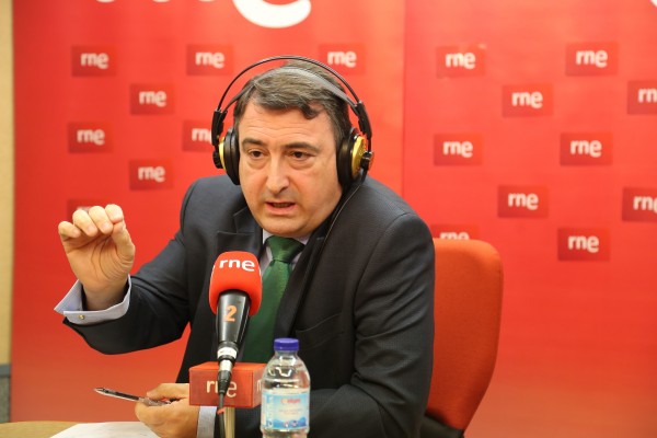 Aitor Esteban en RNE