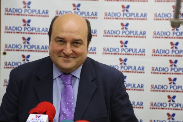Andoni Ortuzar Herri irratian - maiatza 2016