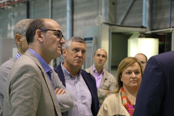 Industria-Enpresa. Joseba Agirretxea, Arantxa Tapia, Mª Eugenia Iparragirre