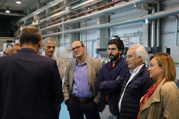 Industria-Enpresa. Joseba Agirretxea, Arantxa Tapia, Mª Eugenia Iparragirre