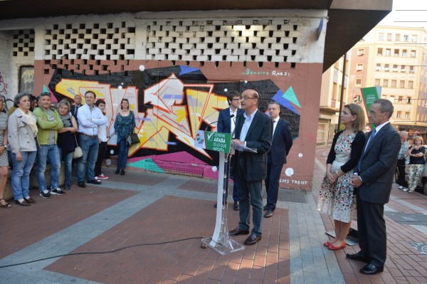 Acto en Vitoria-Gasteiz. Gorka Urtaran, Mikel Legarda, Iñigo Urkullu (20-06-2016)