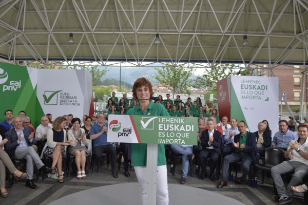 Acto en Laudio. Iñigo Urkullu, Andoni Ortuzar, Mikel Legarda, Almudena Otaola