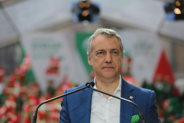 Bilbao. Mitin Plaza Arriaga. Andoni Ortuzar, Iñigo Urkullu, Aitor Esteban, Joseba Agirretxea, Mikel Legarda