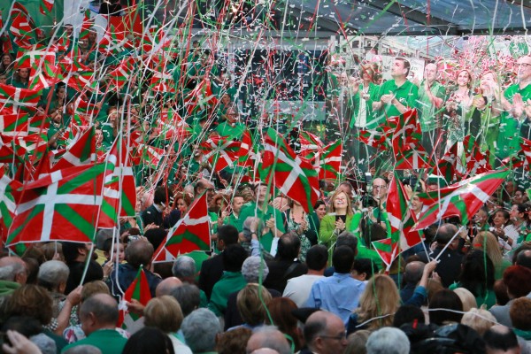 Bilbao. Mitin Plaza Arriaga. Andoni Ortuzar, Iñigo Urkullu, Aitor Esteban, Joseba Agirretxea, Mikel Legarda