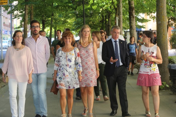Iñigo Urkullu , Jose Antonio Suso, Josune Irabien, Almudena Otaola, Estibalitz Larrauri, Aroa Cerrada, Iker Ibarrondo, Agurtzane Llano.