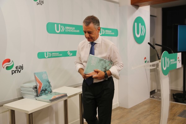  Iñigo Urkullu, Joseba Aurrekoetxea  - Hauteskunde Programaren aurkezpena