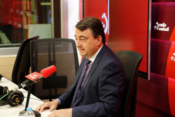 Aitor Esteban en el programa Boulevard de Radio Euskadi
