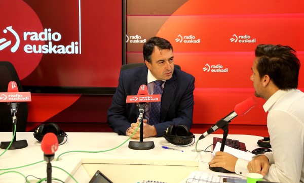 Aitor Esteban en el programa Boulevard de Radio Euskadi