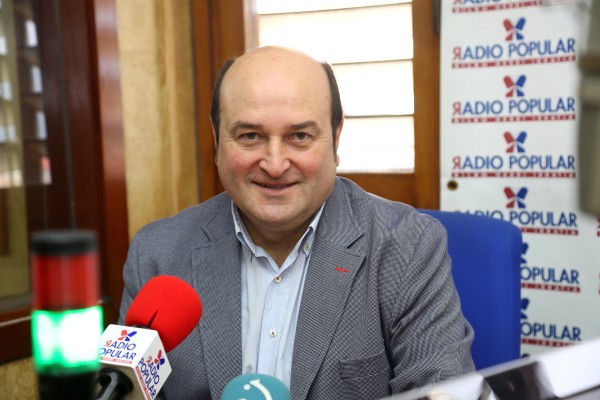 Andoni Ortuzar en Herri Irratia