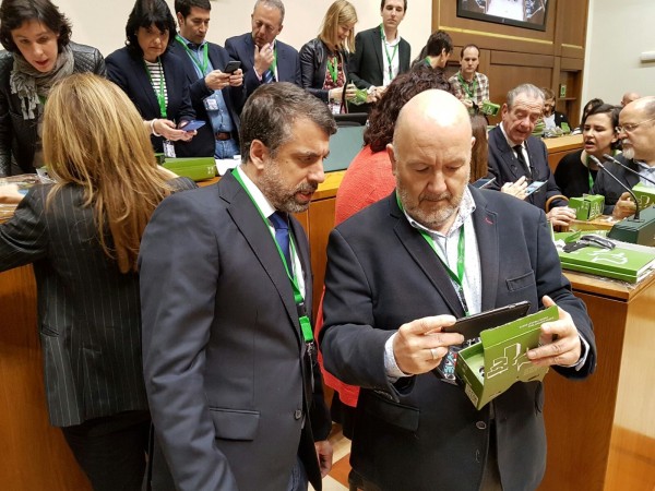 Eusko Legebiltzarreko 'Ateak zabalik' III. edizioaren jardunaldia