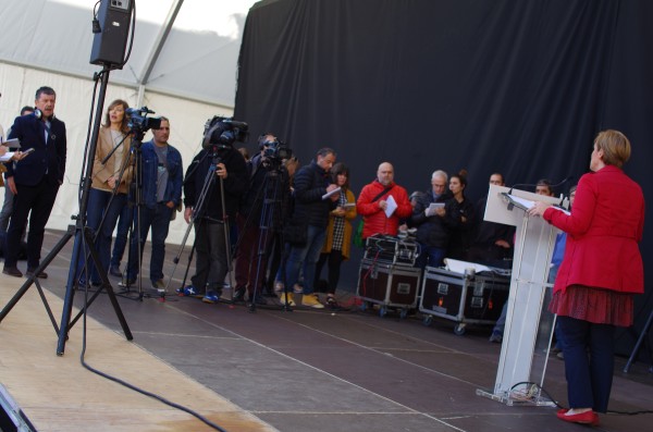 Itxaso Atutxa delante de los medios.